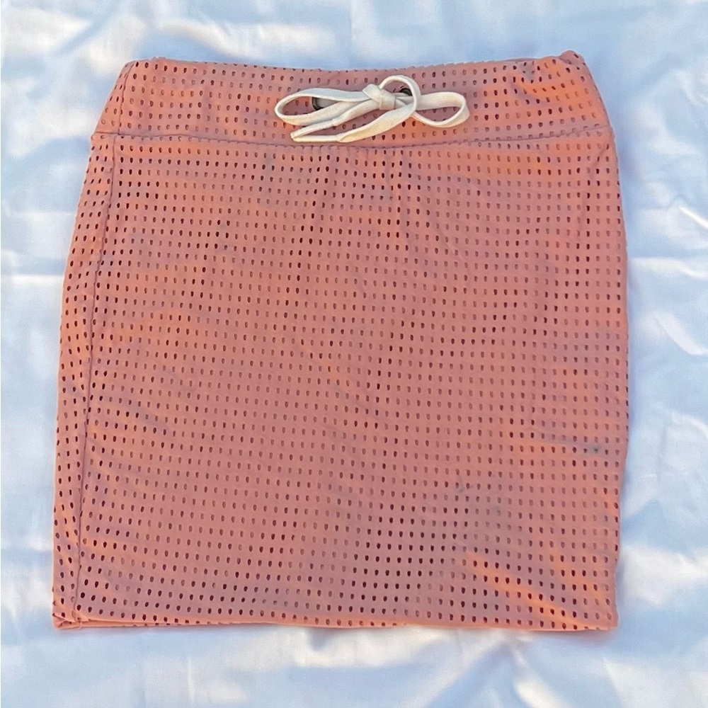Acacia mesh skirt some minor discoloration
